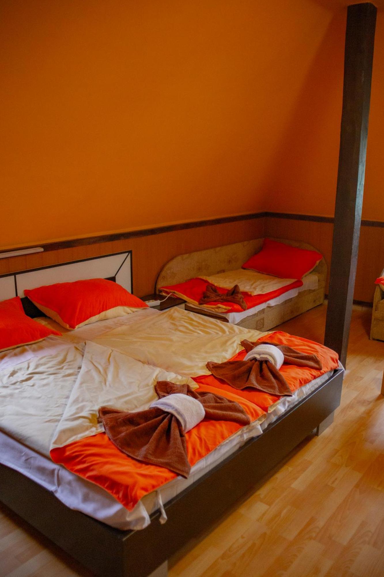 Aparthotel Vakacio Ueduelo Révfülöp Esterno foto