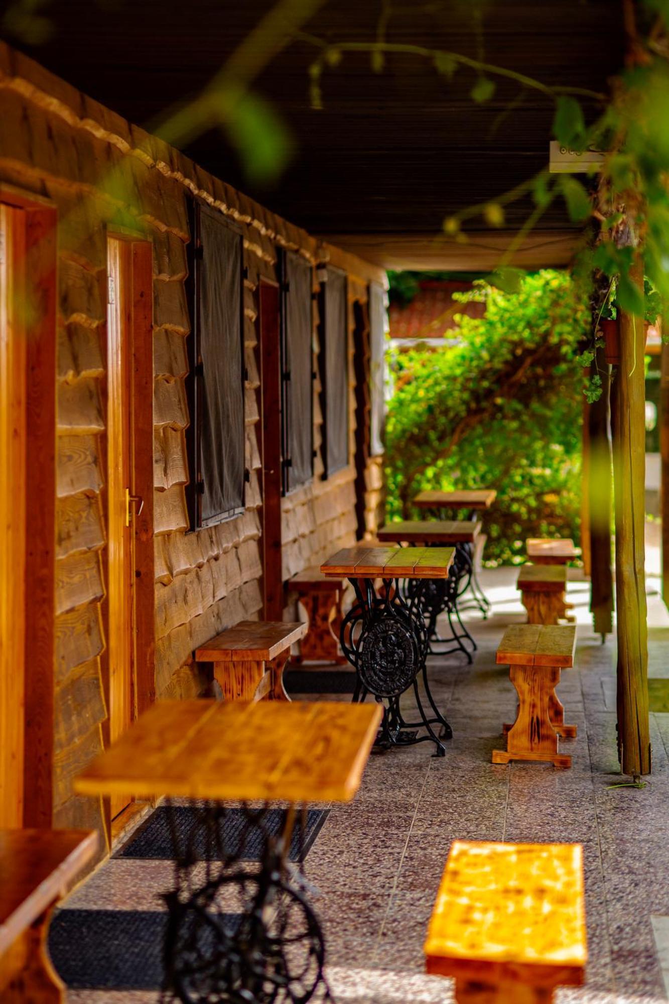 Aparthotel Vakacio Ueduelo Révfülöp Esterno foto