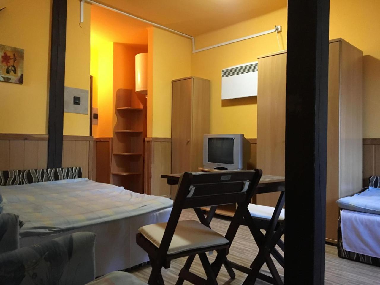 Aparthotel Vakacio Ueduelo Révfülöp Esterno foto