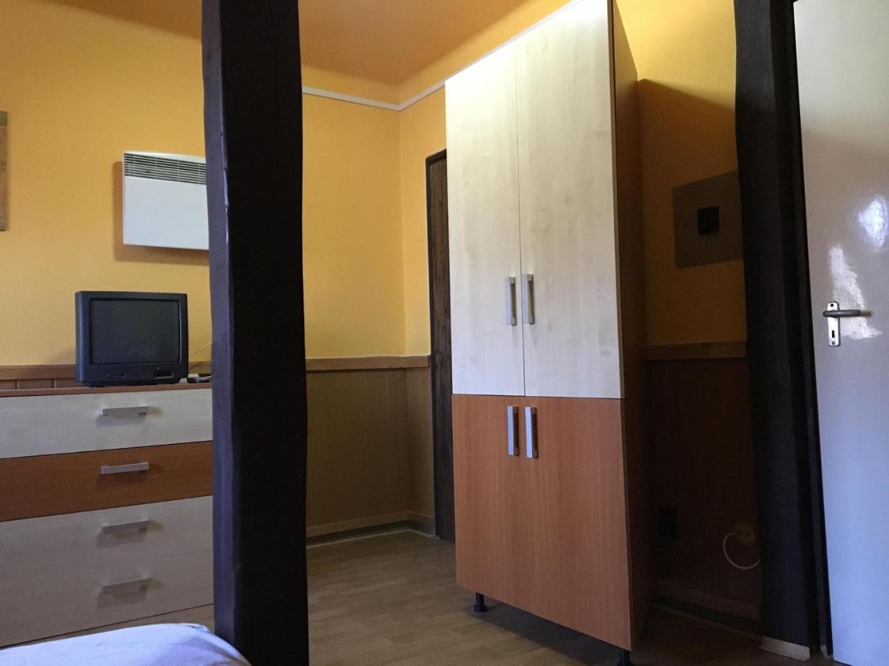Aparthotel Vakacio Ueduelo Révfülöp Esterno foto